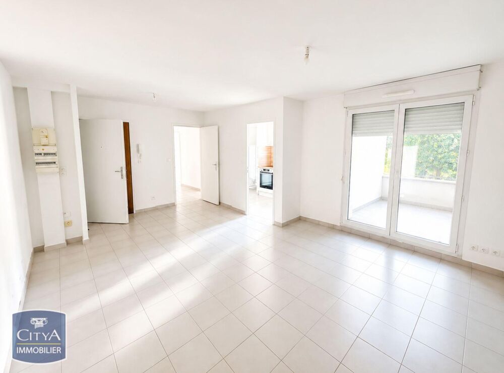 À LOUER : Découvrez ce charmant appartement rénové de ty....