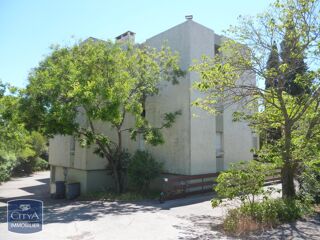  Parking / Garage à louer 