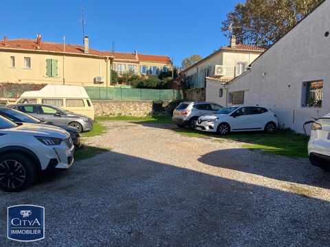  Parking / Garage � louer 