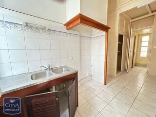  Appartement à louer 4 pièces 84 m²