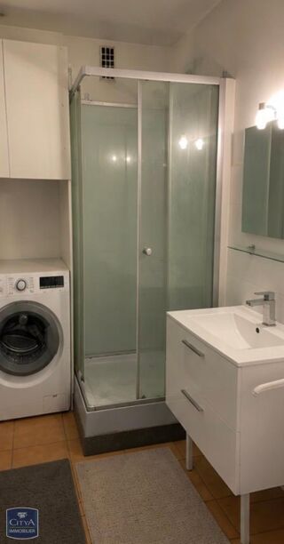  Appartement à louer 1 pièce 27 m²