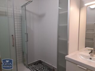  Appartement à louer 2 pièces 34 m²