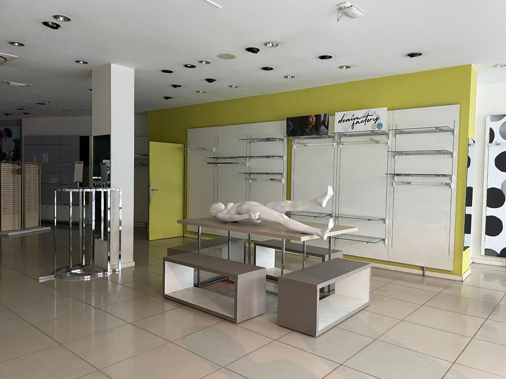  Location / Local Commercial - 276 m² Aubenas (07200)