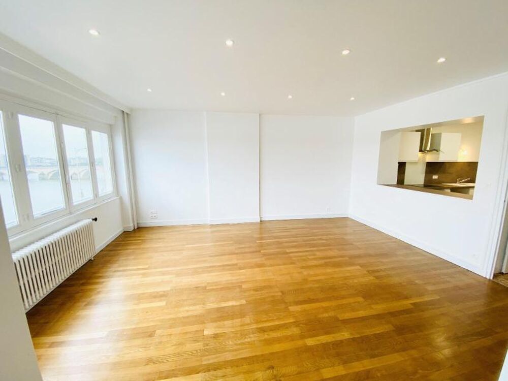 Nous vous proposons à la location un appartement T3Bis i....