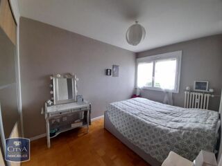  Appartement à louer 4 pièces 74 m²