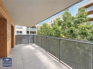  Appartement à louer 3 pièces 66 m²