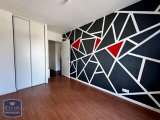  Appartement à louer 4 pièces 87 m²