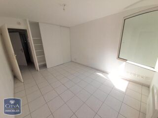  Appartement à louer 1 pièce 27 m²