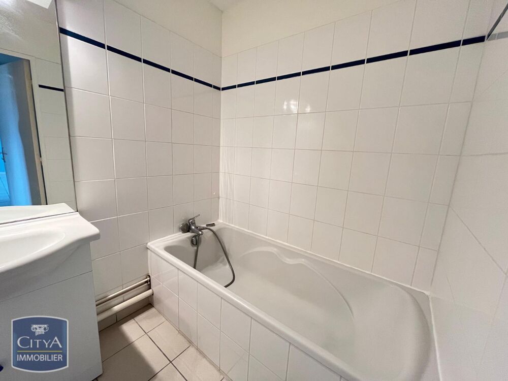 location Appartement - 2 pièce(s) - 48 m² Vierzon (18100)