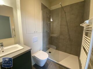  Appartement à louer 1 pièce 33 m²