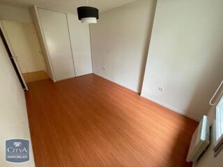  Appartement à louer 2 pièces 45 m²