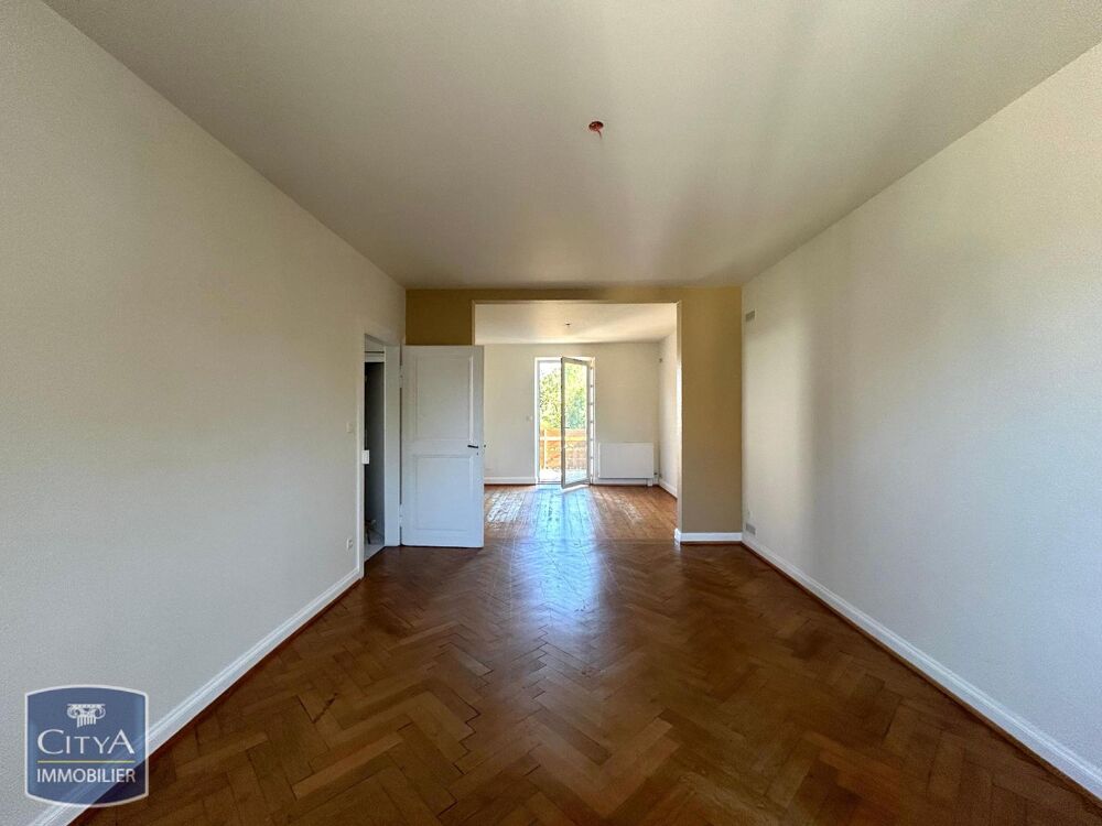 EXCLUSIVITÉ - MAISON 4/5 PIÈCES AVEC TERRASSE À louer : ....