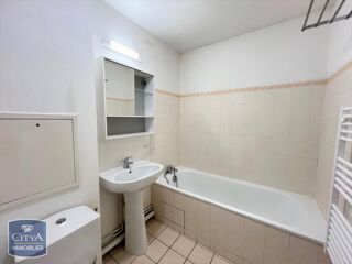  Appartement à louer 4 pièces 71 m²