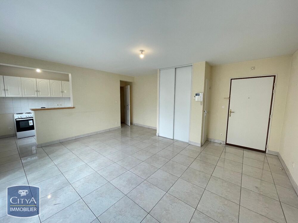 location Appartement - 3 pièce(s) - 65 m² Le Mans (72100)