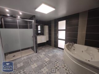  Maison à louer 4 pièces 147 m²