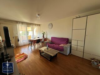  Appartement à louer 4 pièces 80 m²