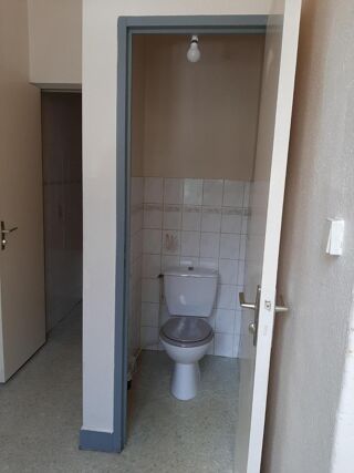  Appartement à louer 2 pièces 61 m²