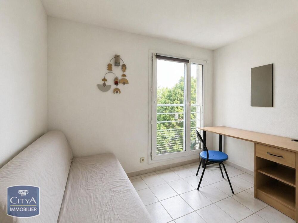 À LOUER : Appartement T1 meublé situé à Avignon, à 15min....