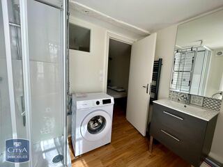  Appartement à louer 2 pièces 33 m²