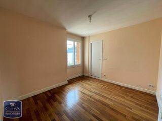  Appartement à louer 4 pièces 76 m²