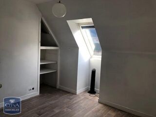  Appartement à louer 3 pièces 77 m²