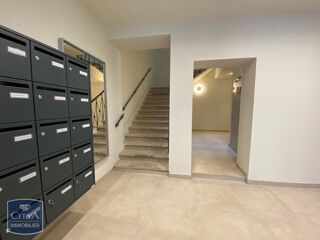  Appartement à louer 1 pièce 33 m²