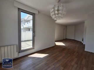  Appartement à louer 4 pièces 93 m²