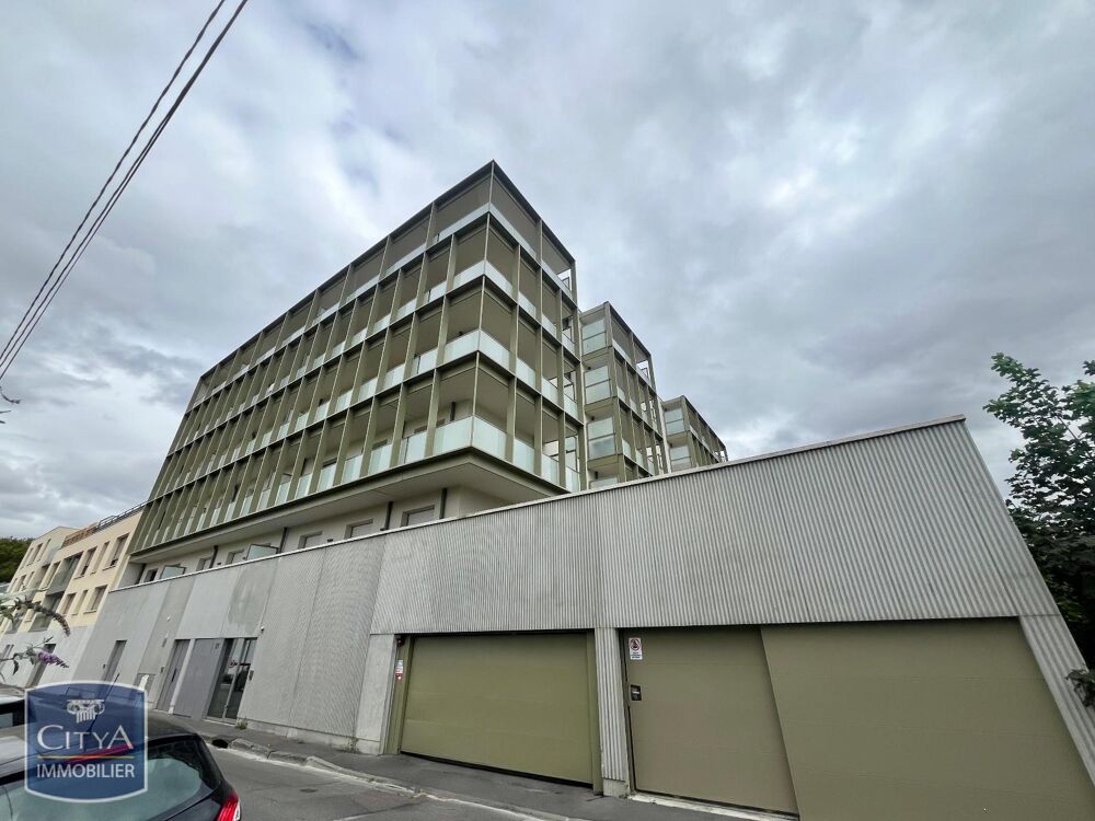 EXCLUSIVITÉ - EN TRÈS BON ÉTAT GÉNÉRAL En location : Cit....