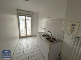  Appartement à louer 2 pièces 45 m²