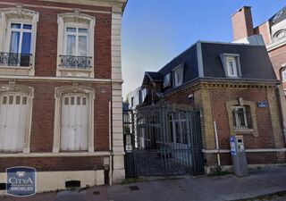  Parking / Garage à louer 