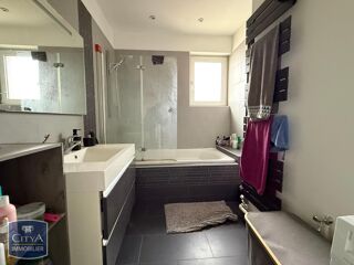  Appartement � louer 3 pi�ces 81 m�