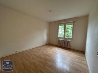 location Maison - 4 pièce(s) - 90 m² La Chaussée-Saint-Victor (41260)