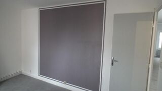  Appartement à louer 3 pièces 74 m²