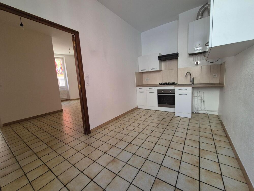 Appartement T2 situé 3, rue Dufour, comprenant ; une ent....