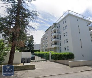  Parking / Garage � louer 