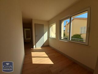 Appartement à louer 4 pièces 94 m²