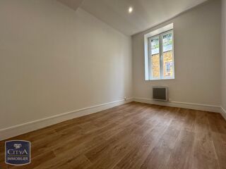  Appartement à louer 2 pièces 33 m²