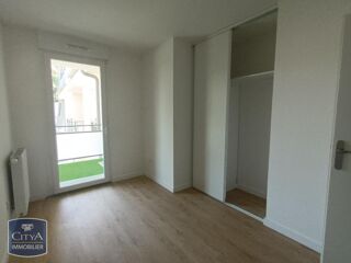  Appartement à louer 3 pièces 65 m²