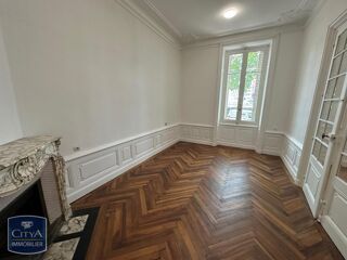  Appartement à louer 2 pièces 69 m²
