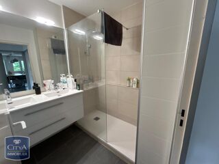  Appartement à louer 3 pièces 67 m²