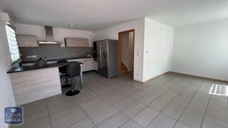  Appartement à louer 3 pièces 80 m²