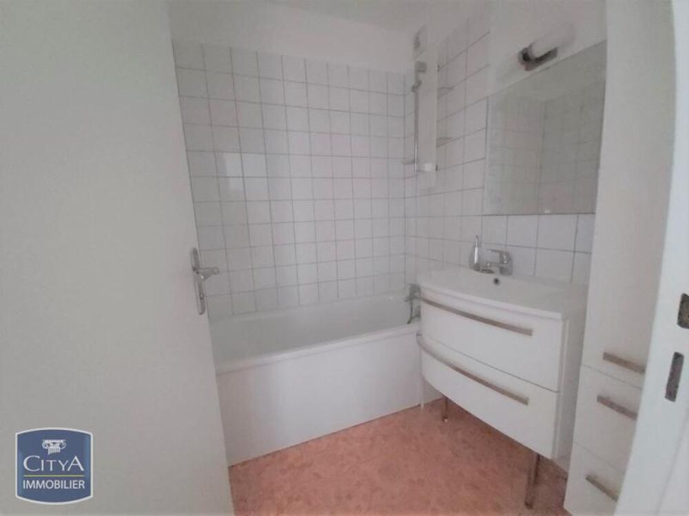 EXCLUSIVITÉ - GRAND APPARTEMENT 4 PIÈCES Beau 4 pièces, ....