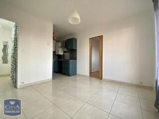  Appartement à louer 2 pièces 32 m²