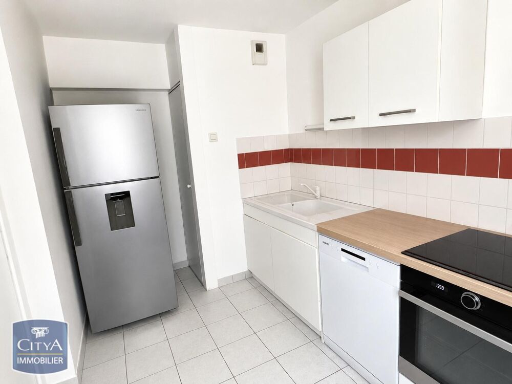 À louer, charmante maison T4 située à Fougères, dans un ....
