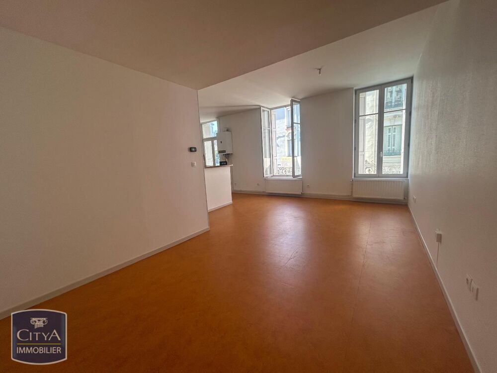 À LOUER Découvrez cet appartement T1 rafraichit situé au....
