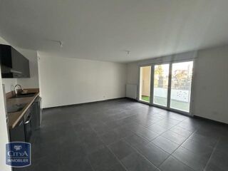  Appartement à louer 3 pièces 65 m²