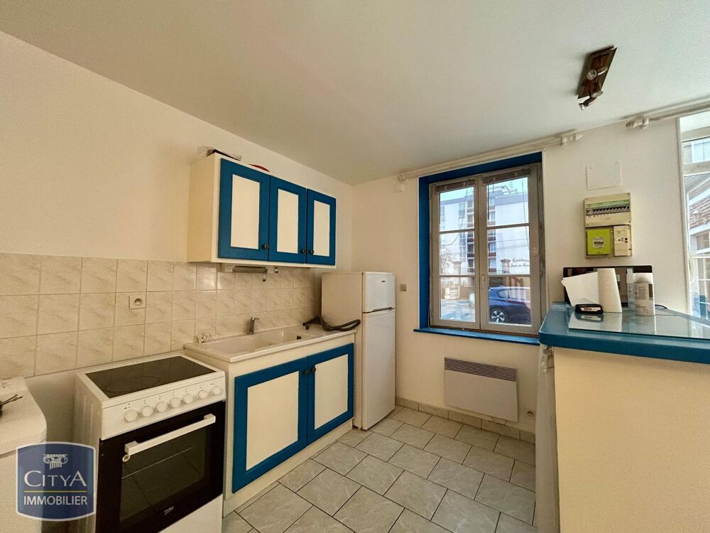 À LOUER : Appartement T2 à Bourges, situé dans un quarti....