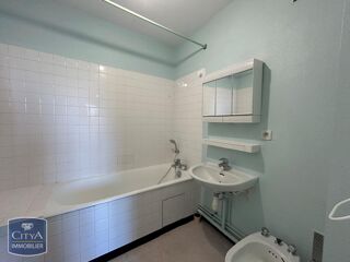  Appartement à louer 1 pièce 40 m²