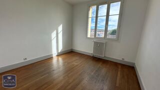  Appartement à louer 5 pièces 106 m²