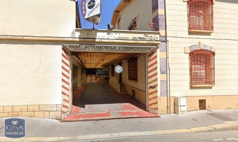  Parking / Garage  louer 10 m